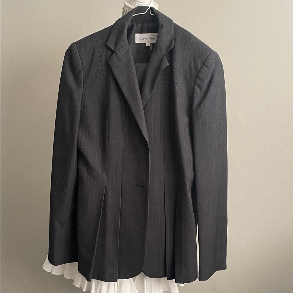 Calvin Klein Women's Charcoal Suit - Picture 1 of 6
